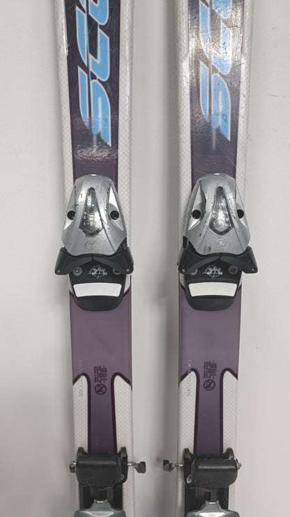 Scoop Cross Nishizama SR 10 130 cm Ski + Tyrolia SL 4.5 Bindungen Winterspaß Schnee
