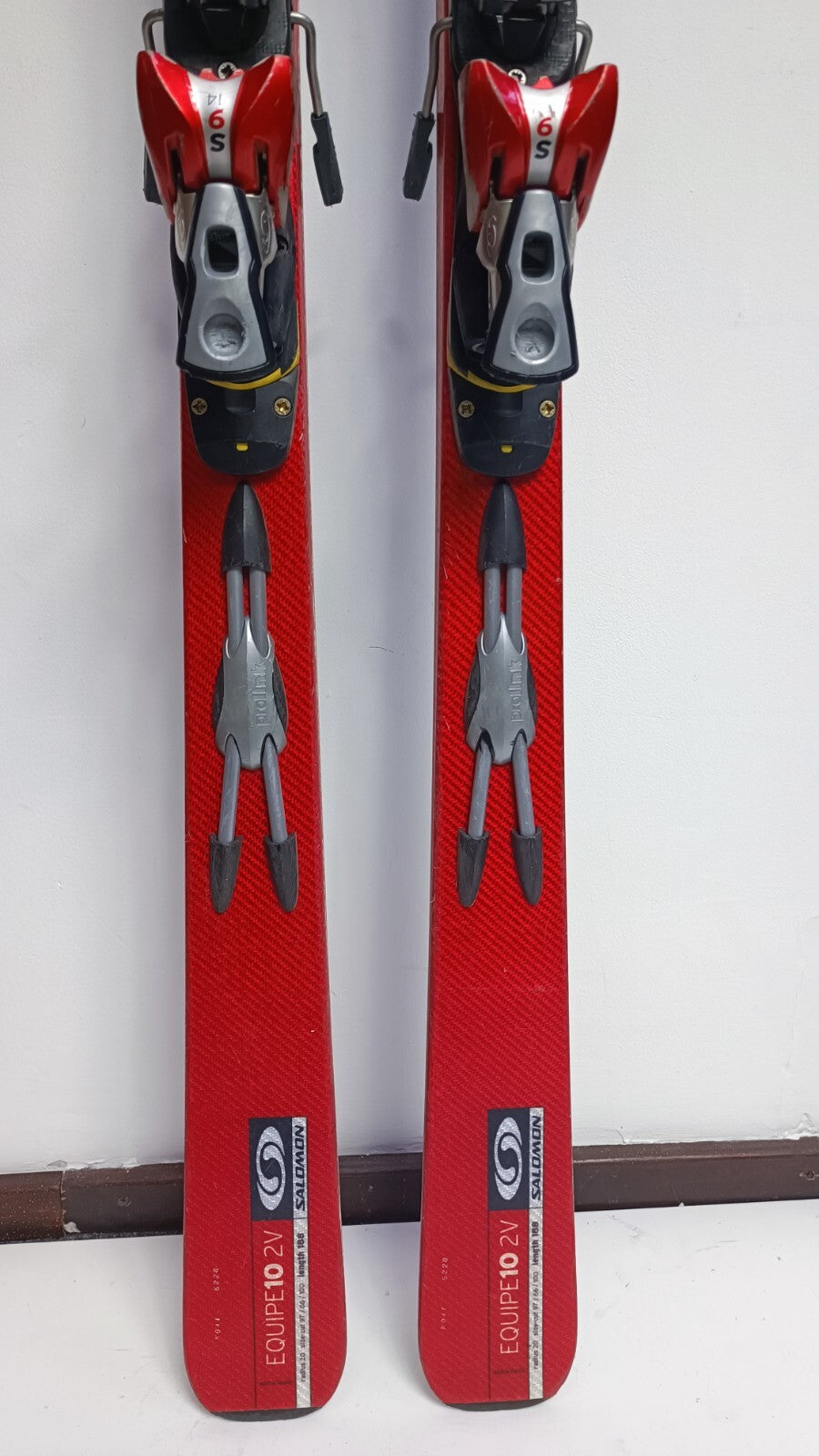 Ski Salomon Equipe 10 2V 188 cm + fixations Salomon 16 Sport d’hiver Aventure