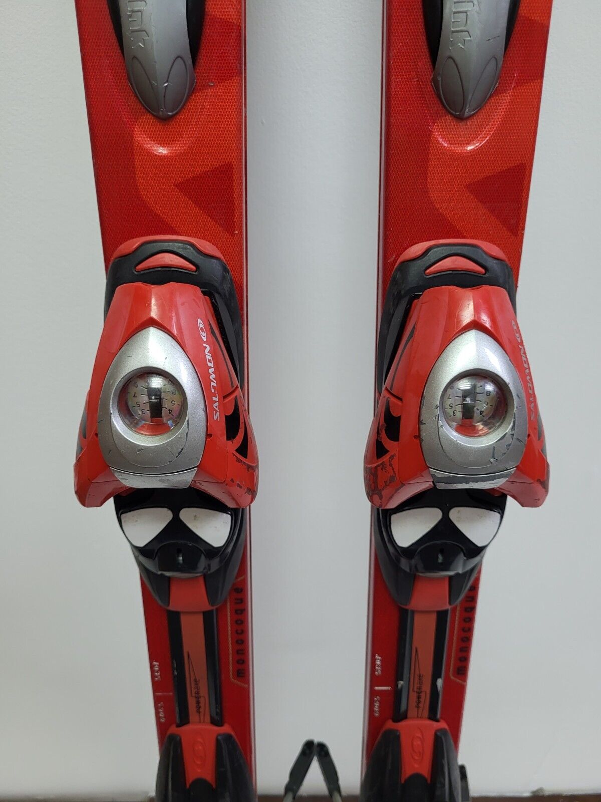 Salomon Equipe 8 3V 168 cm Ski + Salomon 10 Bindings Winter Sport