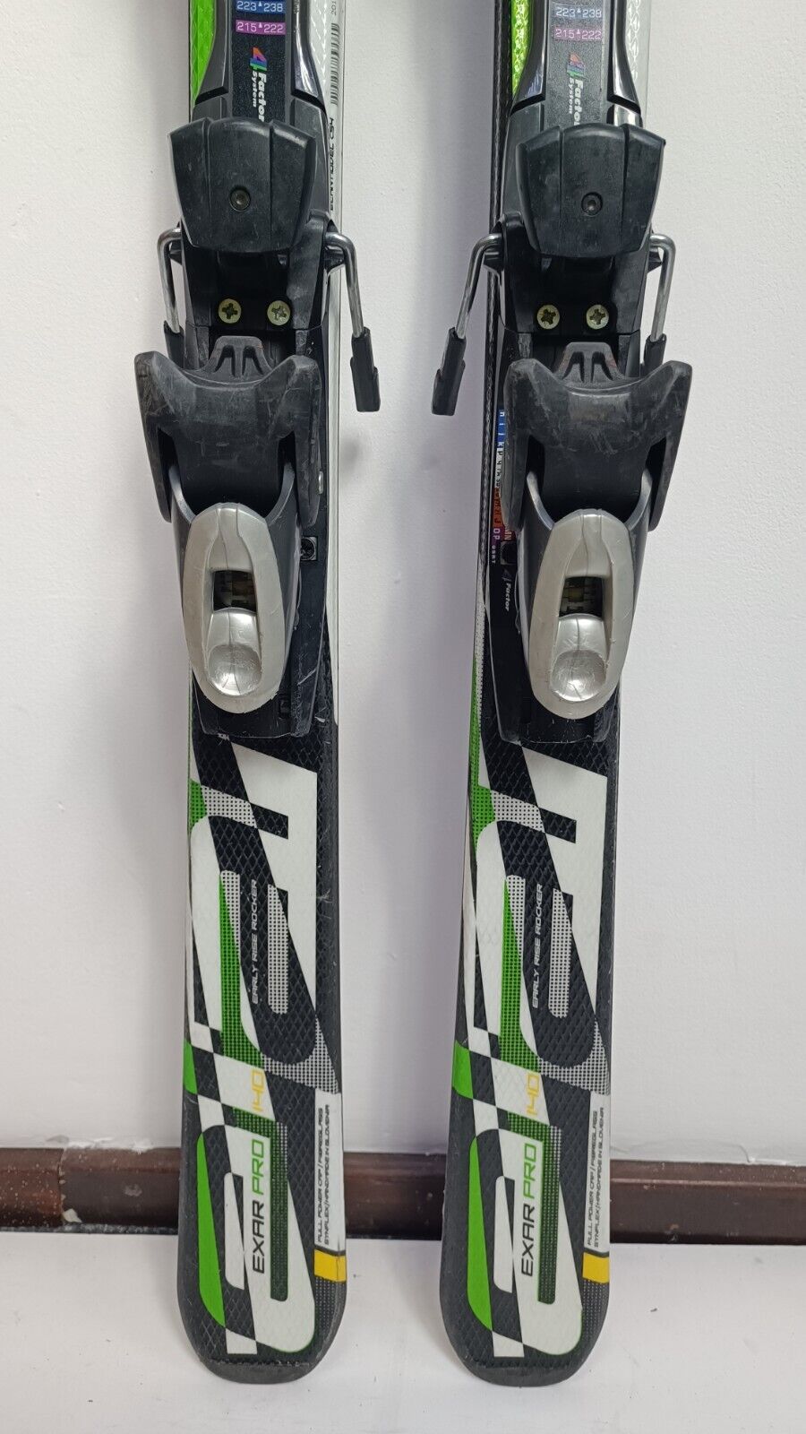 Elan Exar Pro 140 cm Ski + Fixations Elan 7.5 Sport Neige Hiver Plaisir