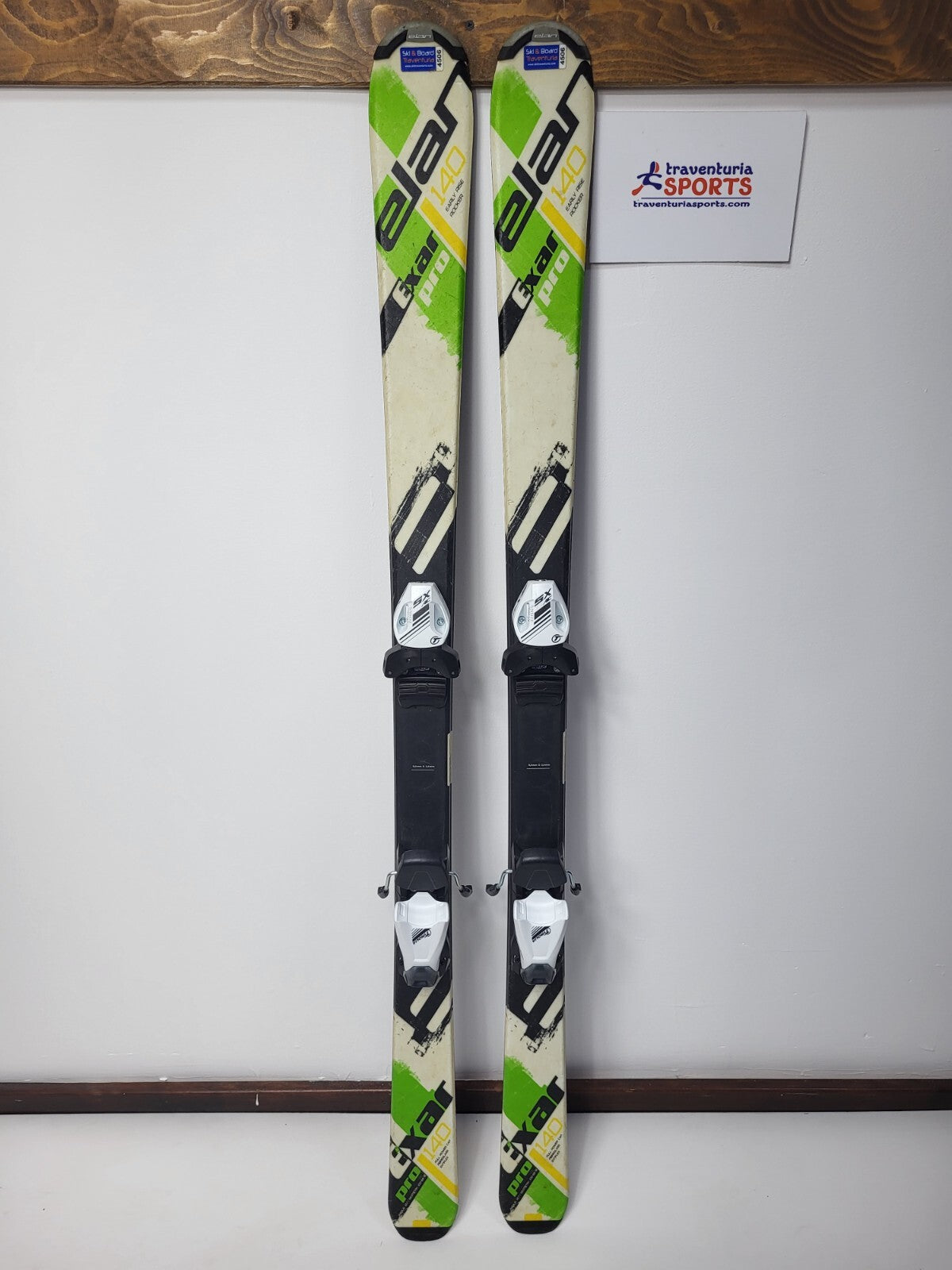 Ski Elan Exar Pro 140 cm + fixations Tyrolia 7.5 NEUVES. Sport, neige, hiver et plaisir