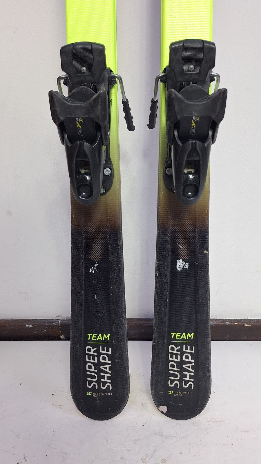 Ski HEAD Supershape Team Easy JRS 157 + fixations Tyrolia BYS 10, sport d'hiver