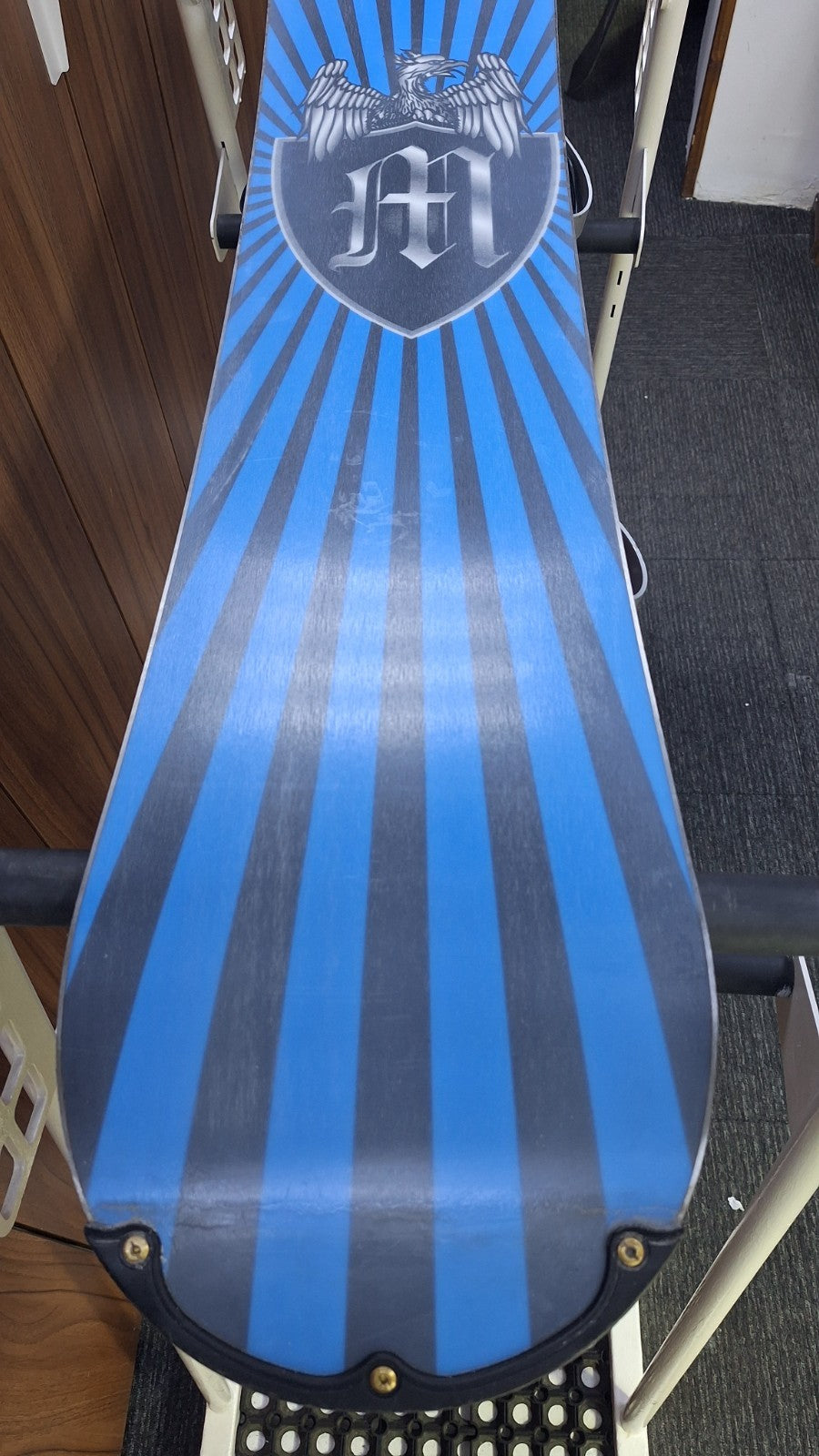 Matrix Storm 141 cm Snowboard +HEAD Rental M Bindings Snow Adventure Fun