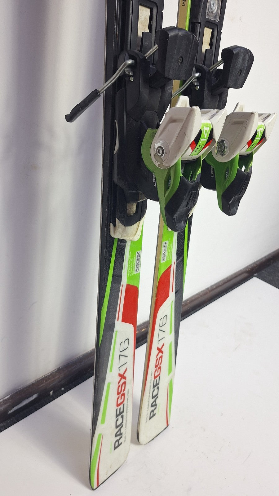 Elan Race GSX 176 cm Skis + Elan 14 Bindings Winter Fun Snow