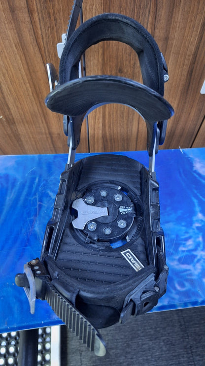 Matrix Storm 141 cm Snowboard +HEAD Rental L Bindings Snow Adventure Fun