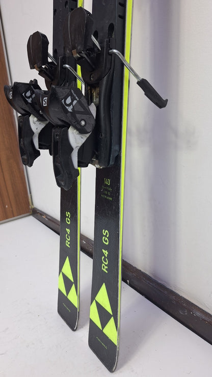 Sci Fischer RC4 GS 143cm + attacchi Salomon 10 Sport Invernali