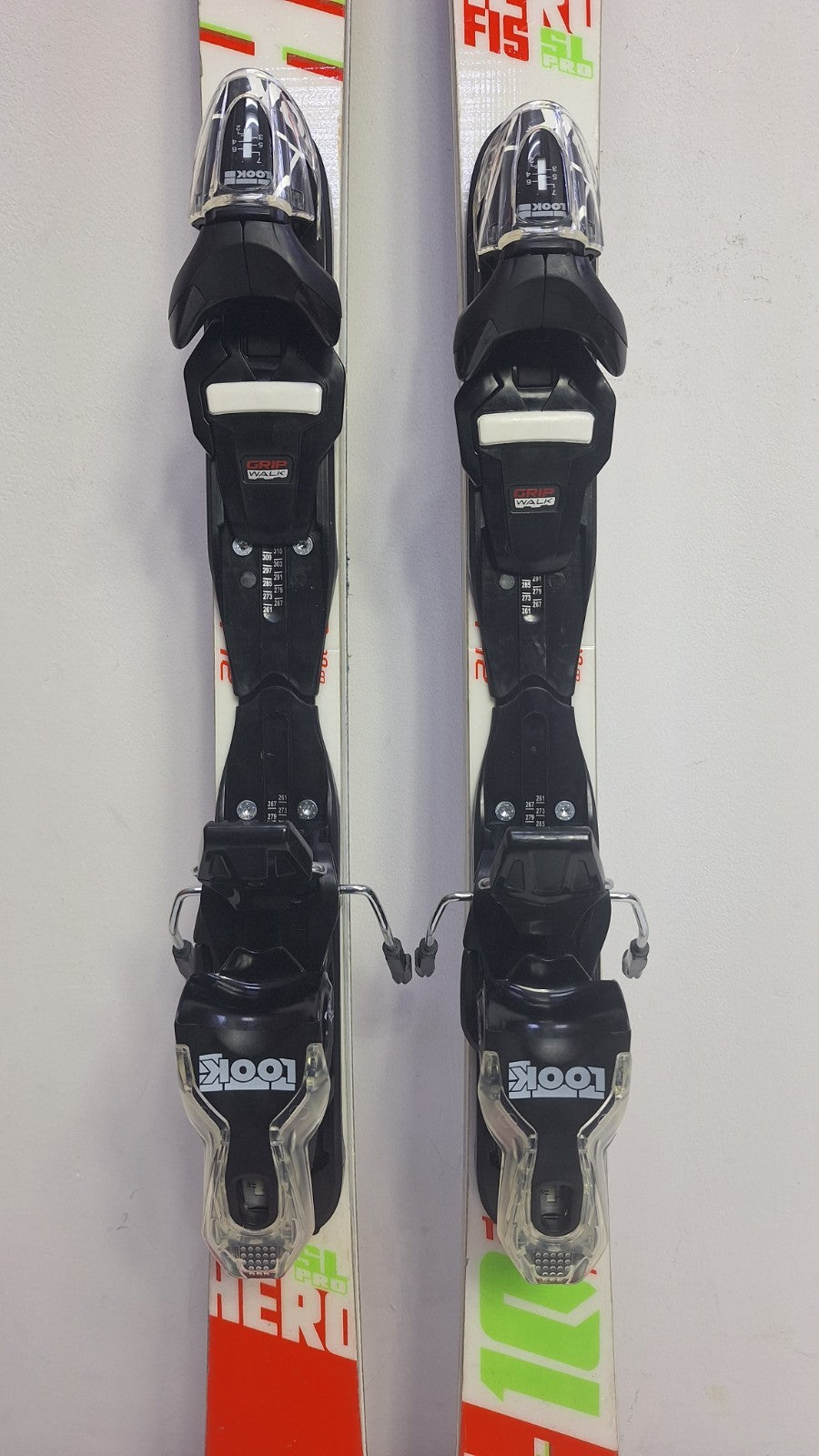 Sci Rossignol Hero FIS SL Pro 144 cm + attacchi New Look 7 Divertimento invernale sulla neve