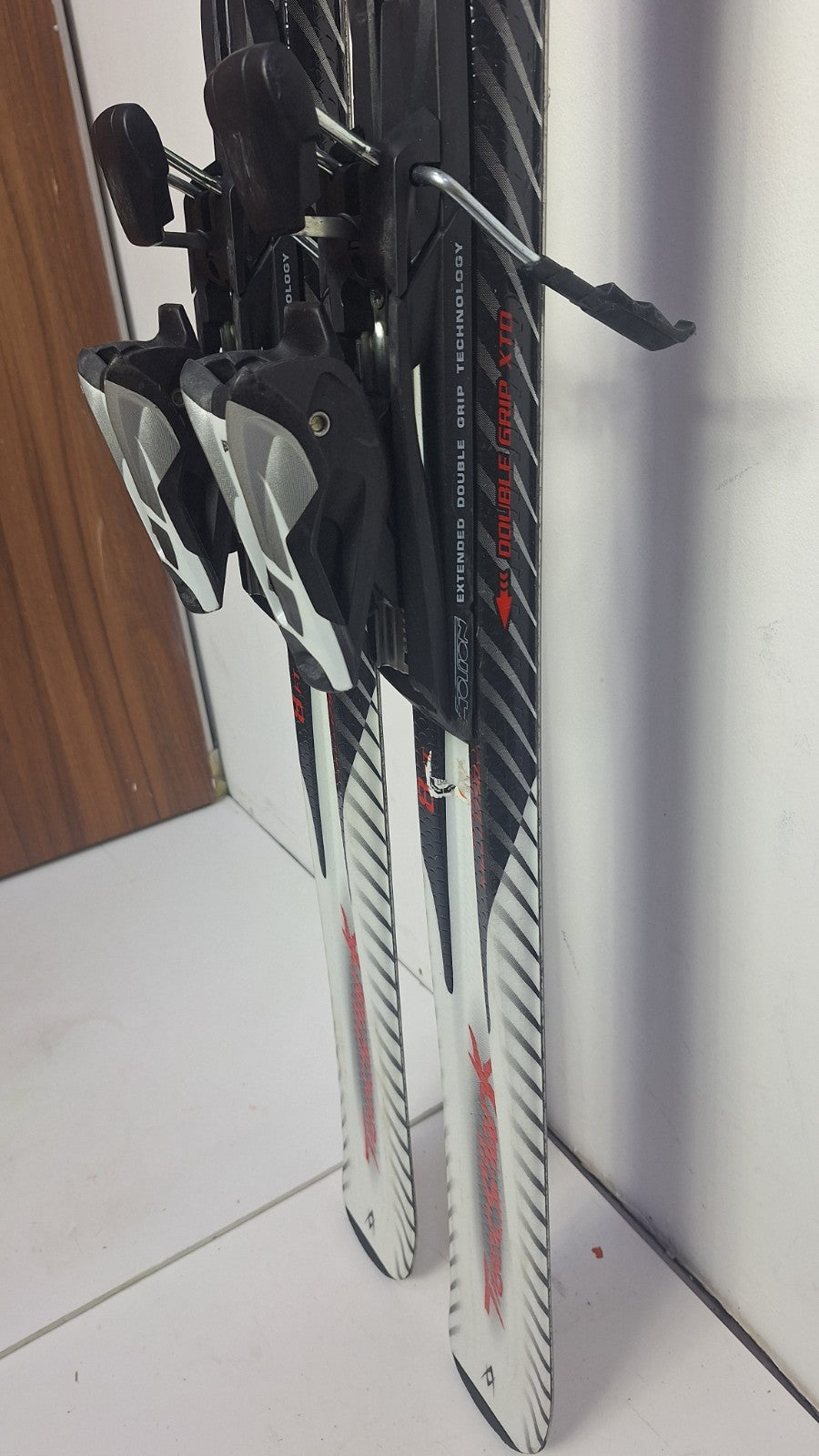 Volkl Tigershark 175cm Ski + Marker 11 Bindings Winter Sport