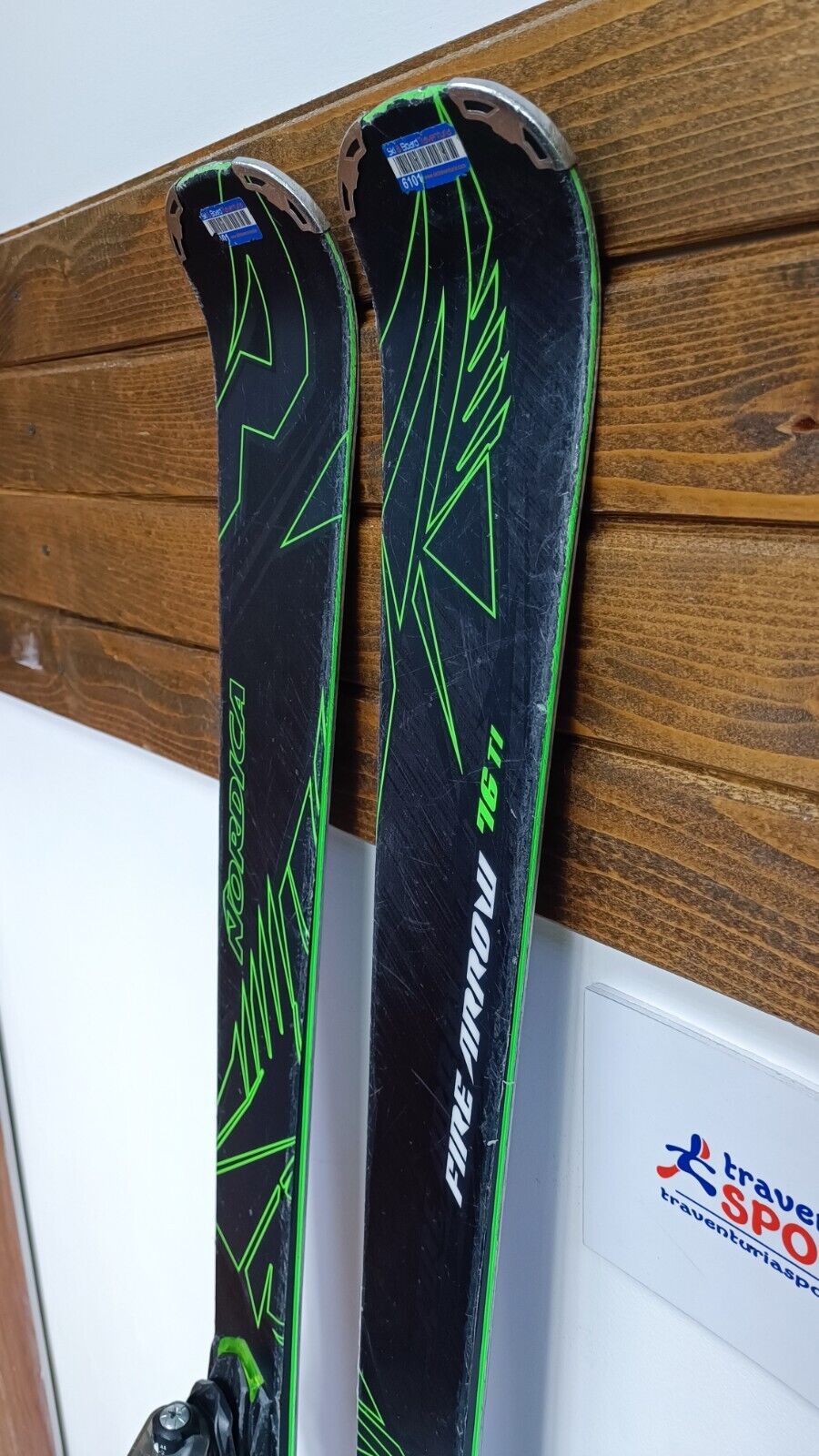 Nordica Fire Arrow 76 168cm Sci + Attacchi Nordica 10 Divertimento Sportivo Invernale