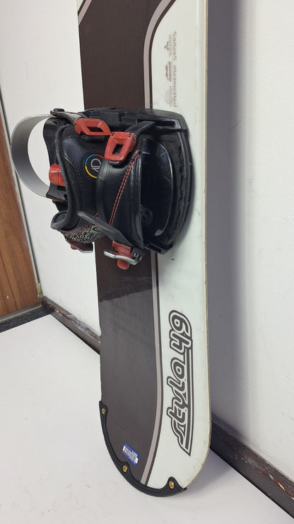 Matrix Style 149cm Snowboard + HEAD Rental M Bindings Adventure Sport Winter Snow