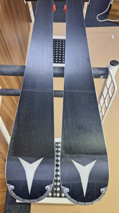 Atomic Redster S9 165 cm Skis + Atomic 14 Bindings Winter Fun Snow