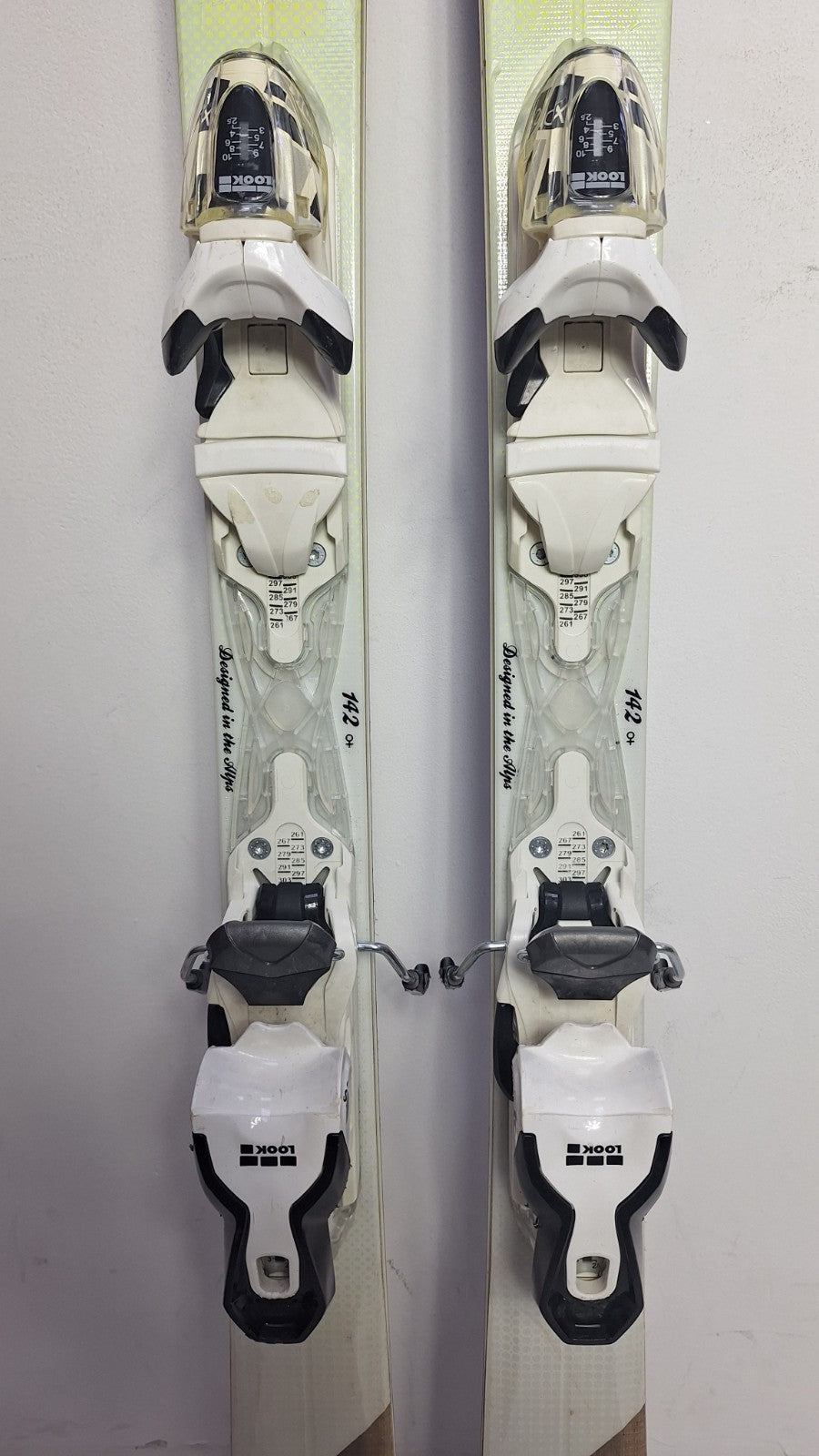 Rossignol Unique 4 142cm Skis + Look 10 Bindings Winter Fun Snow