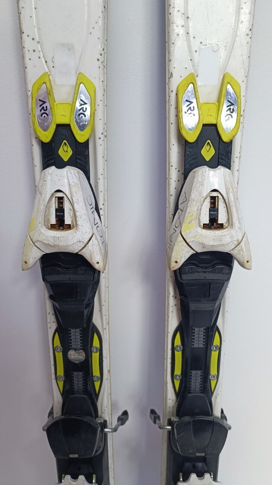 Atomic Cloud 151cm Ski + Atomic 10 Bindings Winter Sport