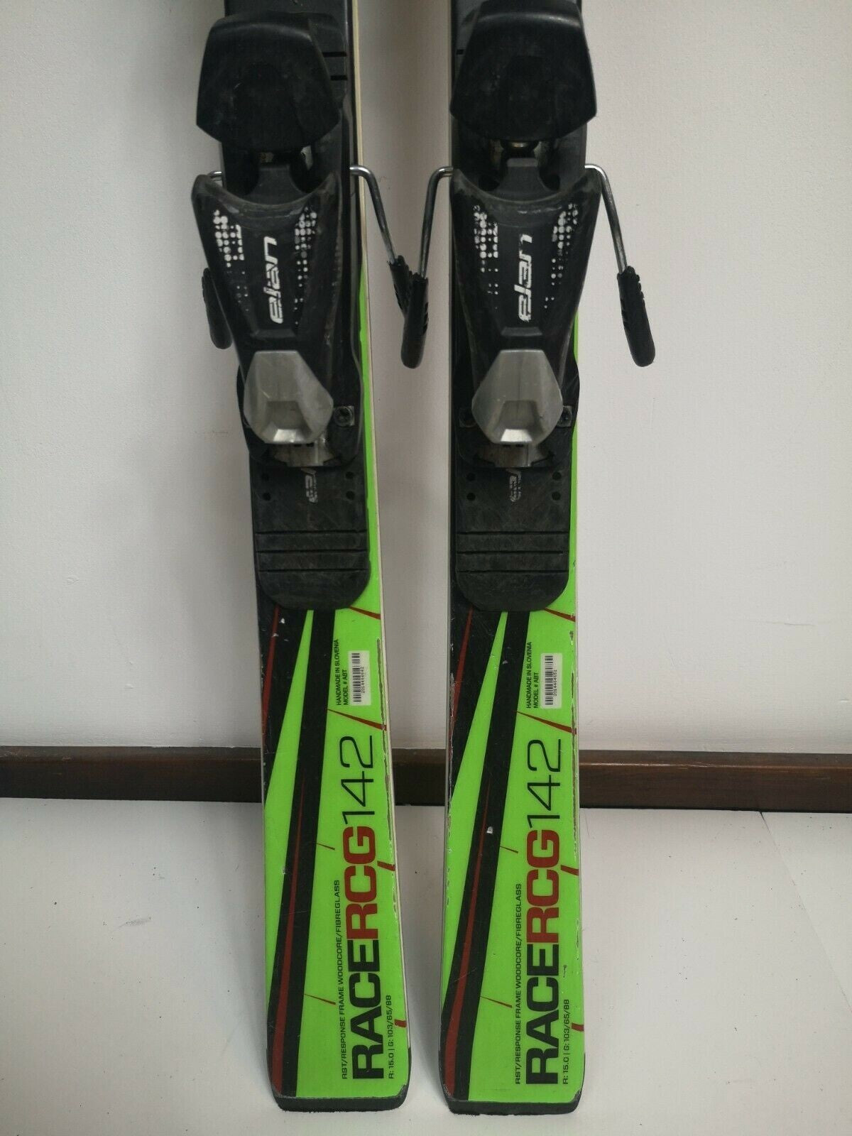 Elan Race RCG 142 cm Skis + Elan 7.5 Bindings Winter Fun Snow Outdoor