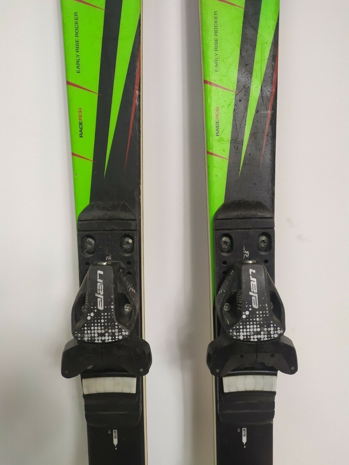 Elan Race RCG 142 cm Ski + Elan 7.5 Bindungen Winterspaß im Schnee Outdoor