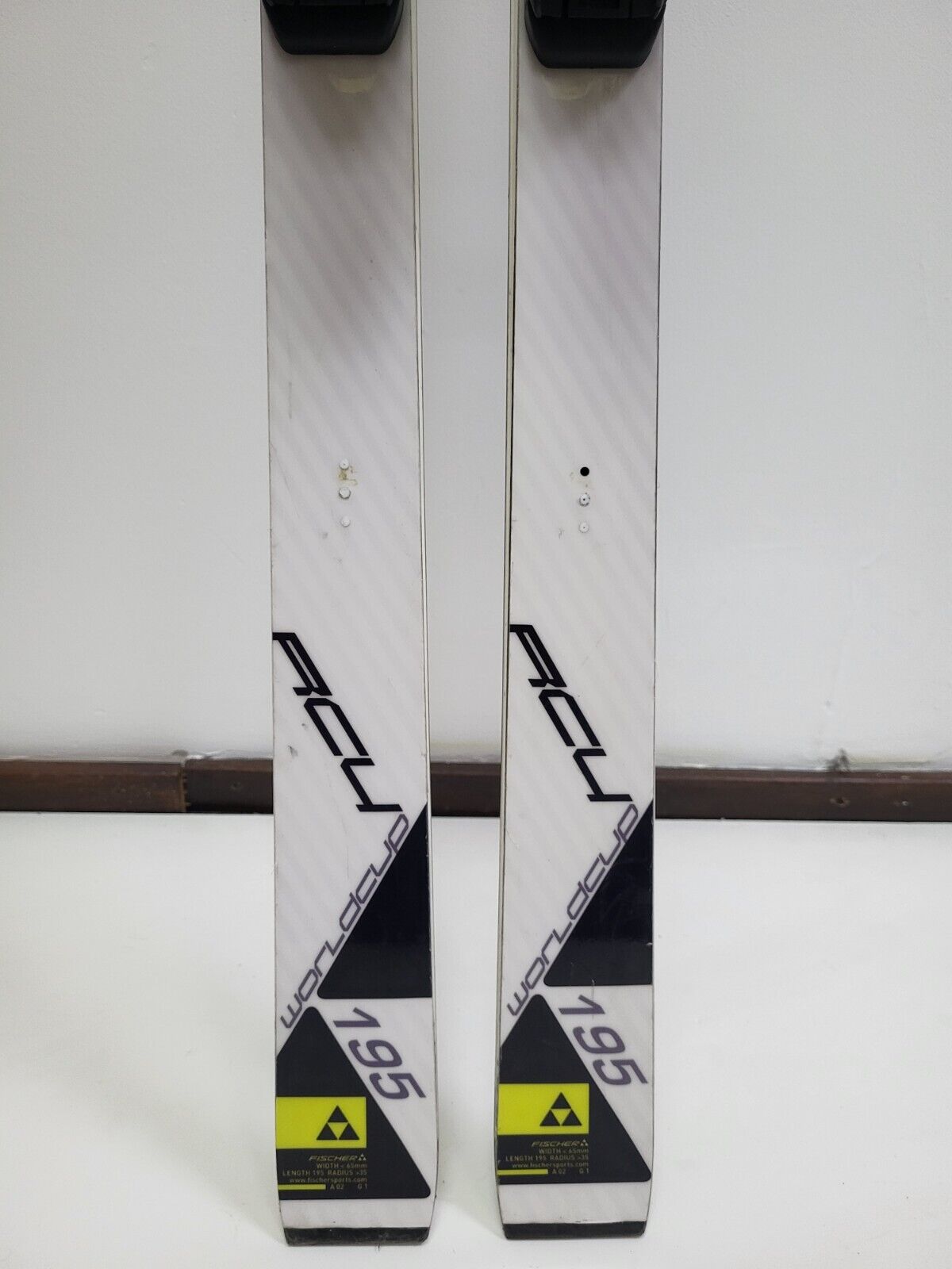 Fischer WC RC4 195 cm Ski + Fischer 18 Bindungen Wintersport