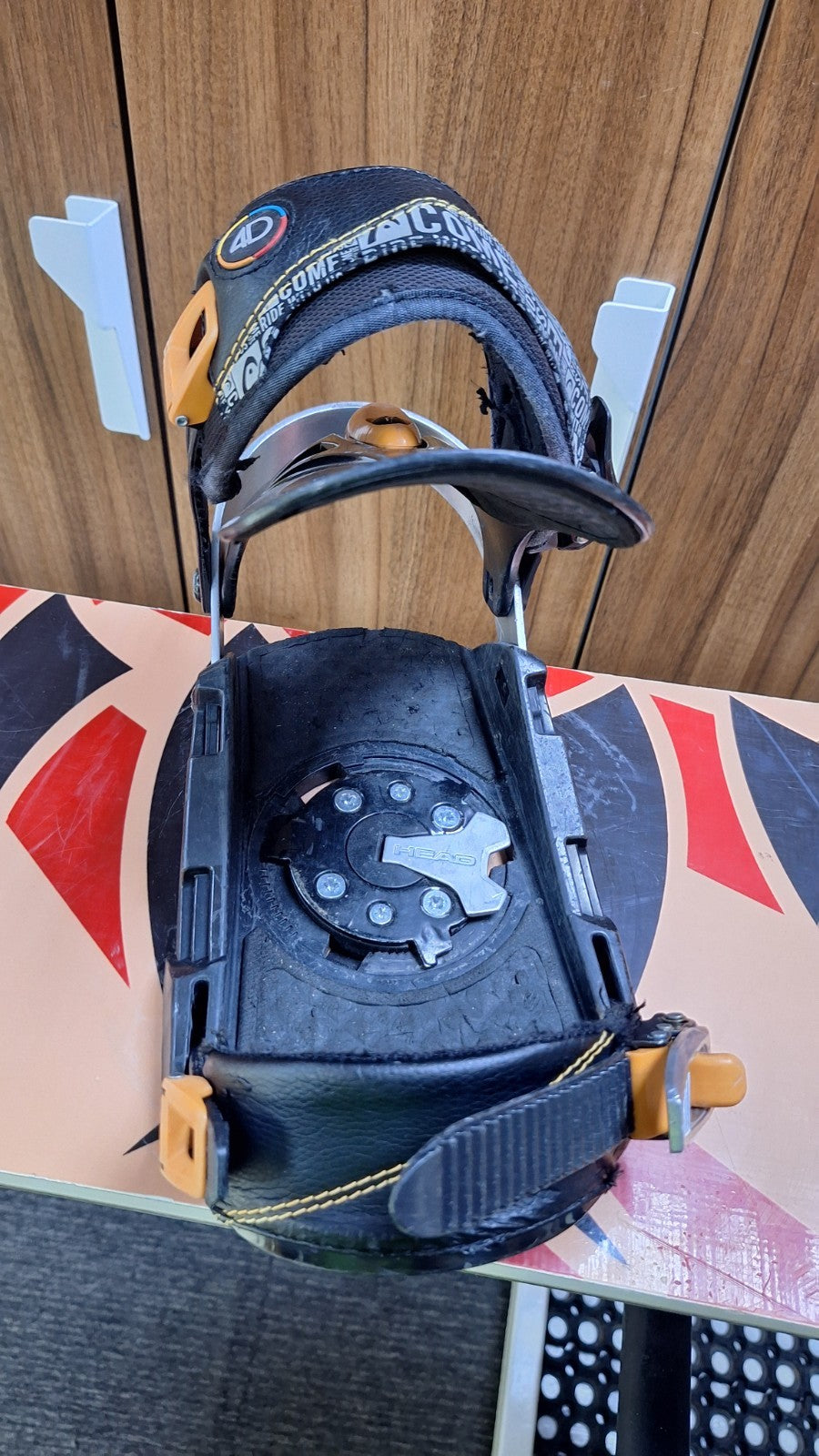 Heli Kamikaze 167 cm Snowboard + HEAD Rental L  Bindings Winter Snow Adventure