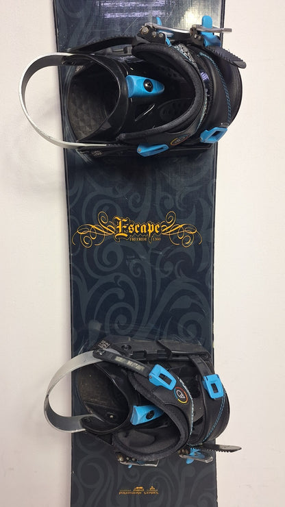 Snowboard Matrix Escape 136 cm + Attacchi HEAD Rental S Avventura sulla neve