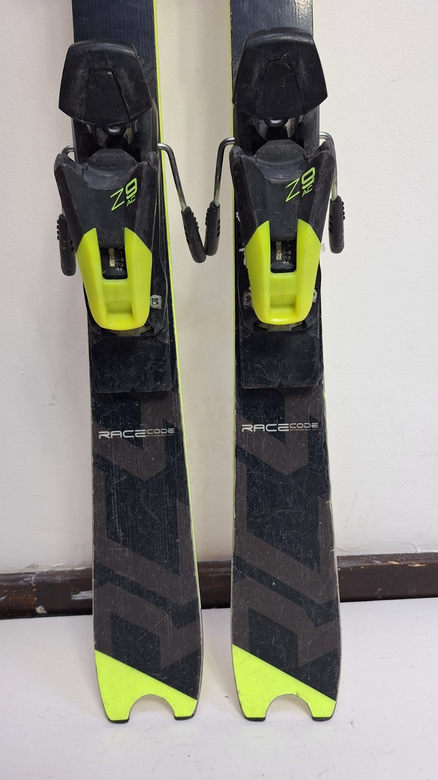 Ski Fischer RC4 SL FIS 135 cm + fixations Fischer Z9 Sports d'hiver Descente Plaisir