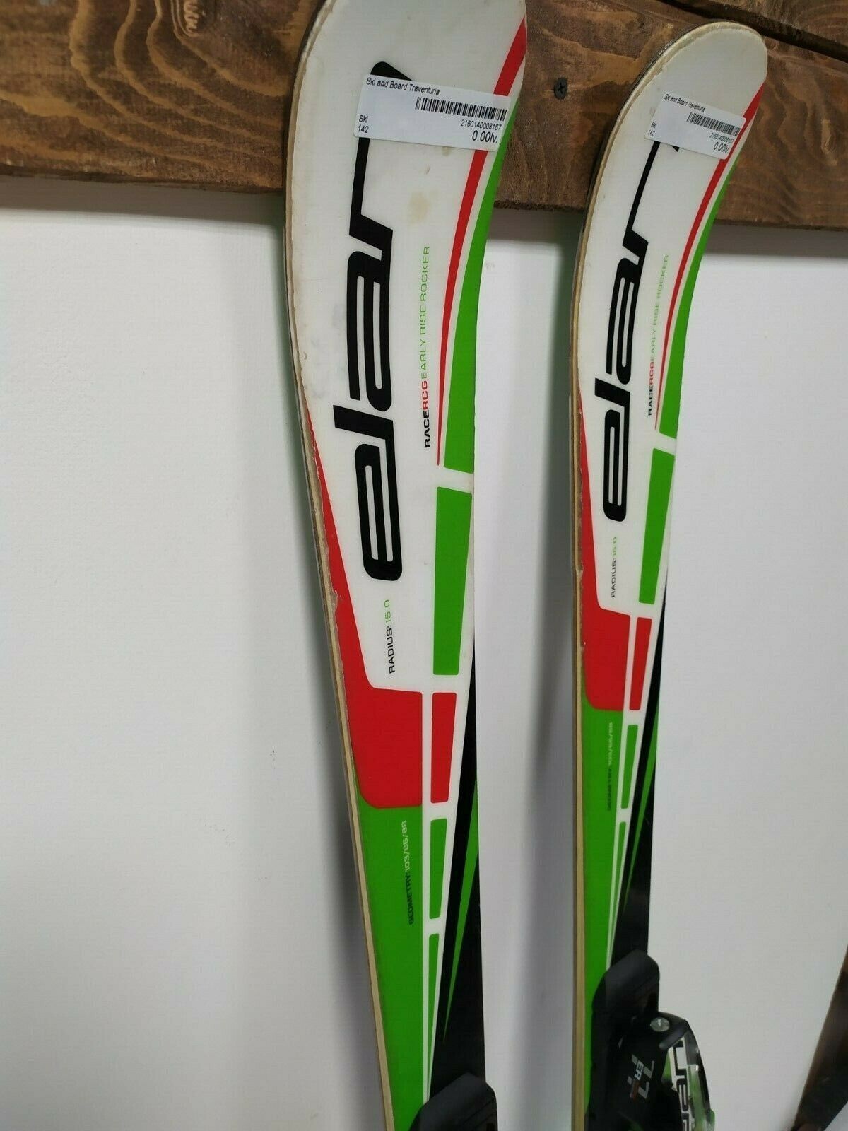 Elan Race RCG 142 cm Ski + Elan ER 11 Bindungen Wintersport-Spaß im Schnee