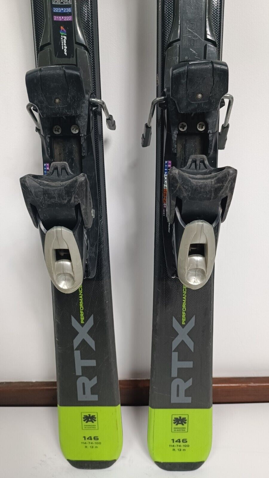 Ski Blizzard RTX Performance 146 cm + fixations Elan ESP 7.5, sports d’hiver et neige