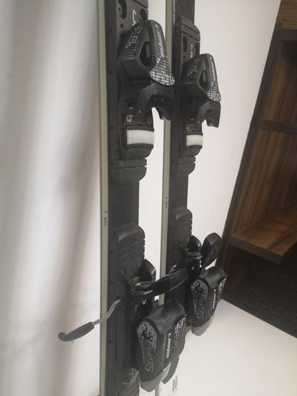 Ski Elan GSX 150 cm + fixations Elan EL 7.5 BSL. Plaisir, neige, aventure et sport hivernal