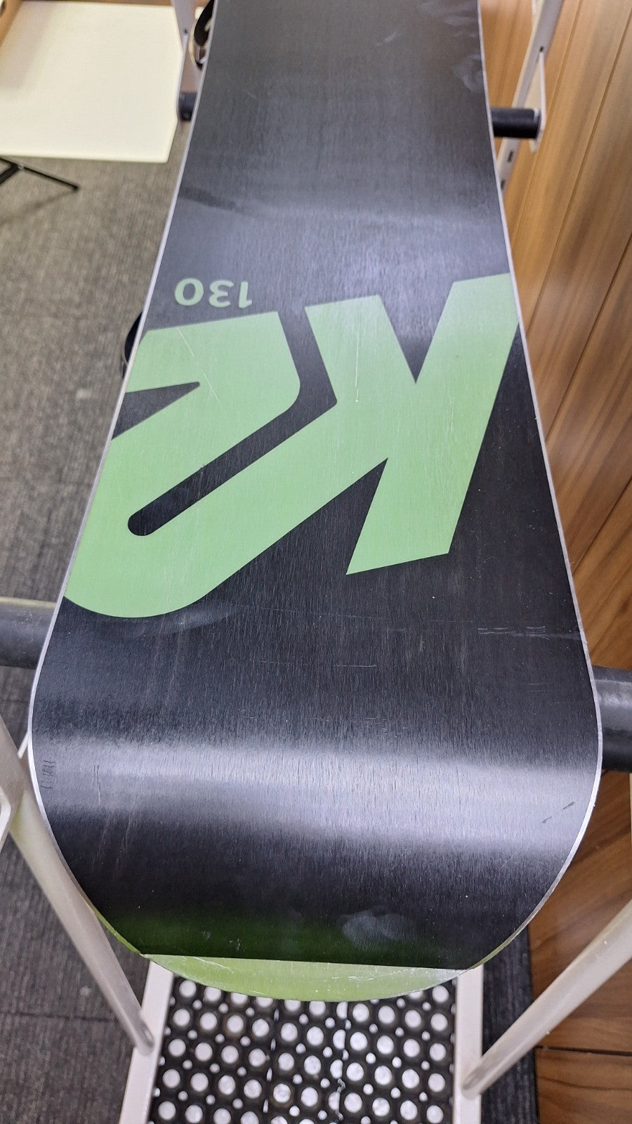 Snowboard K2 Rental 130 cm + fixations HEAD Rental taille M Aventure Hiver