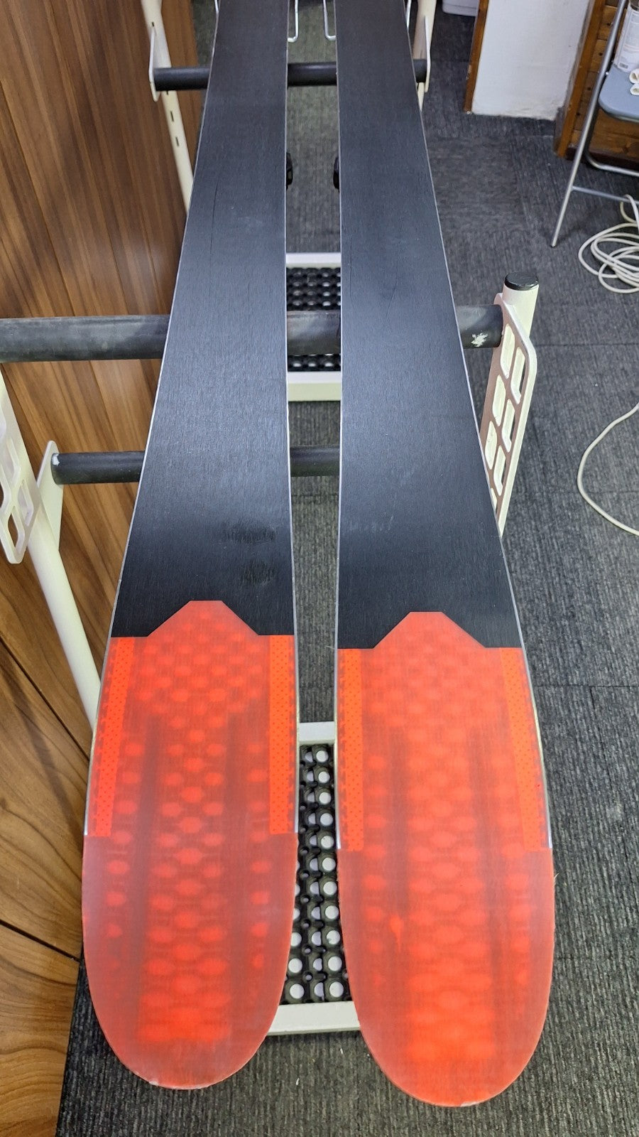 Rossignol Seek 7 182 cm Skis + Tyrolia 13 Bindings Winter Fun Snow