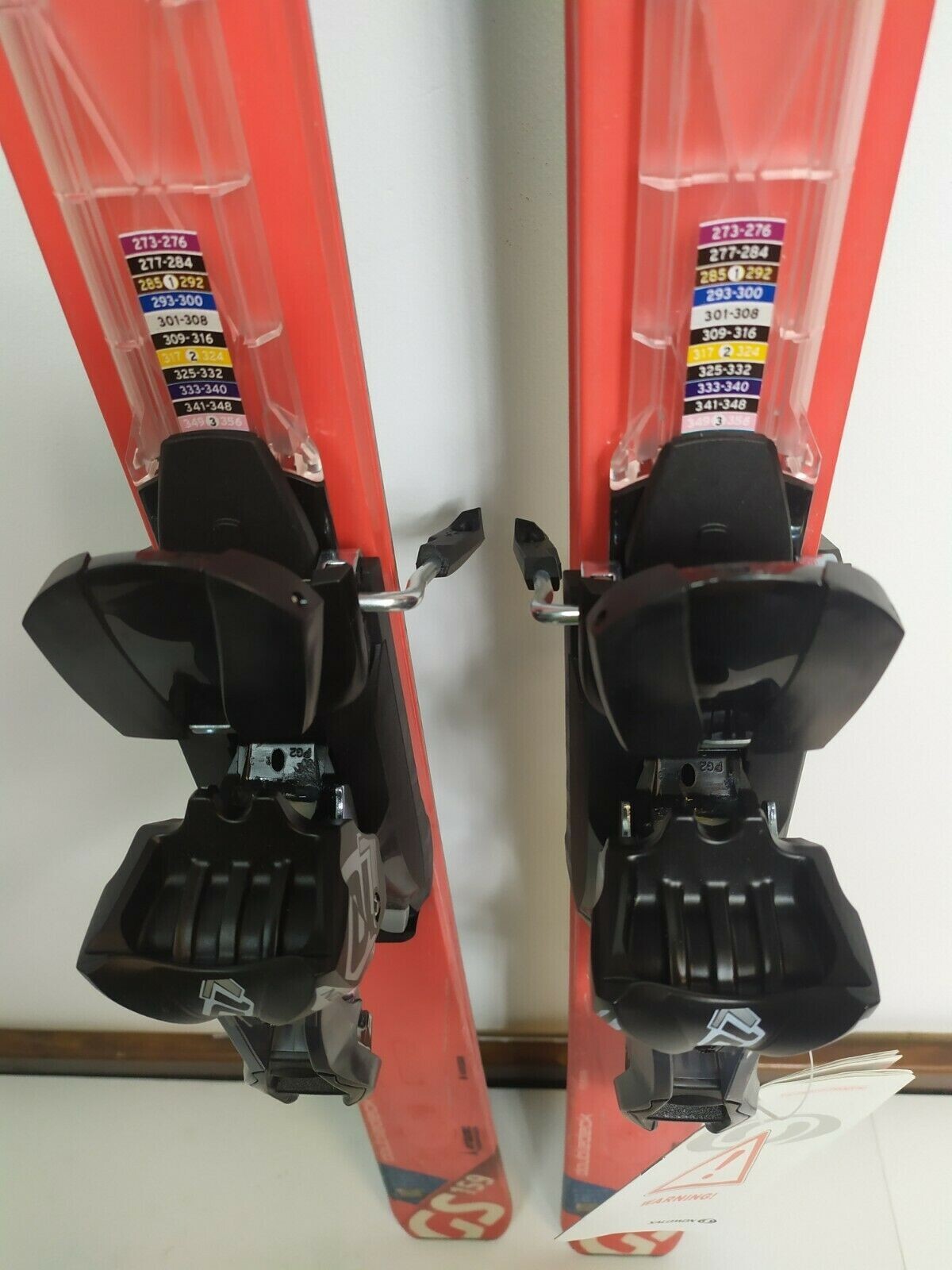 Atomic Redster GS 159 cm Ski + BRAND NEW Salomon 10 Bindings Winter Fun Snow
