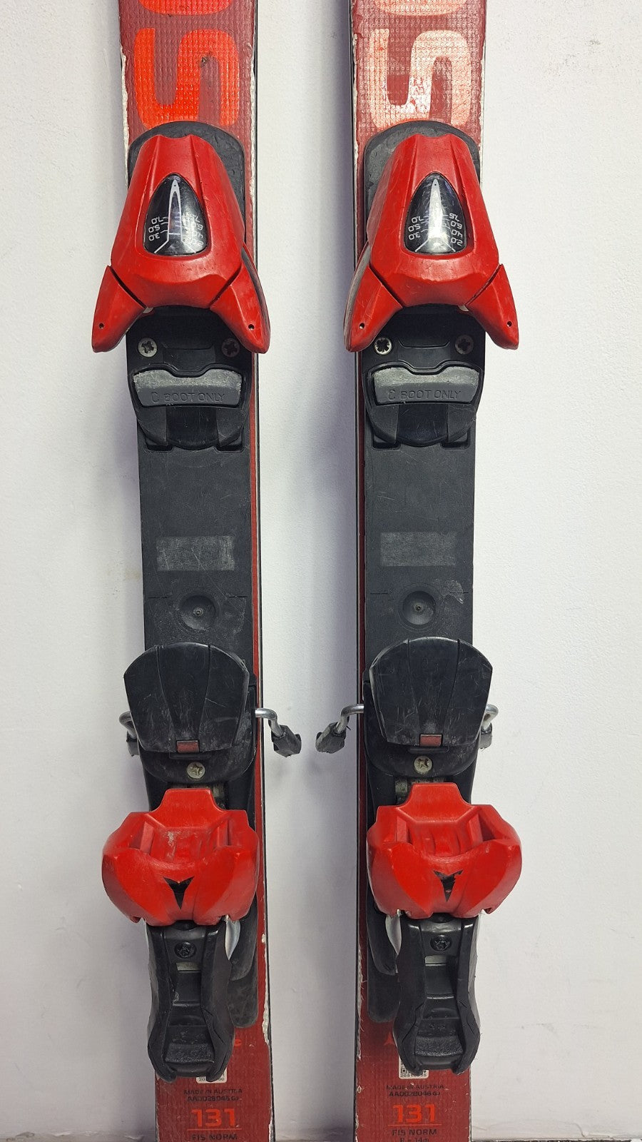 Atomic Redster G9 FIS Junior Riesenslalom-Ski 131 cm + Atomic 10 Bindung Wintersport