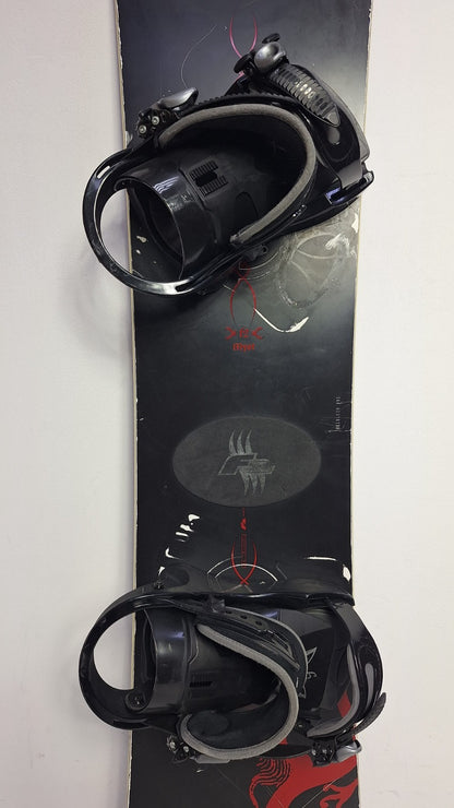Snowboard F2 Must 144 cm + fixations F2 M  Ludique Neige Hiver Sport