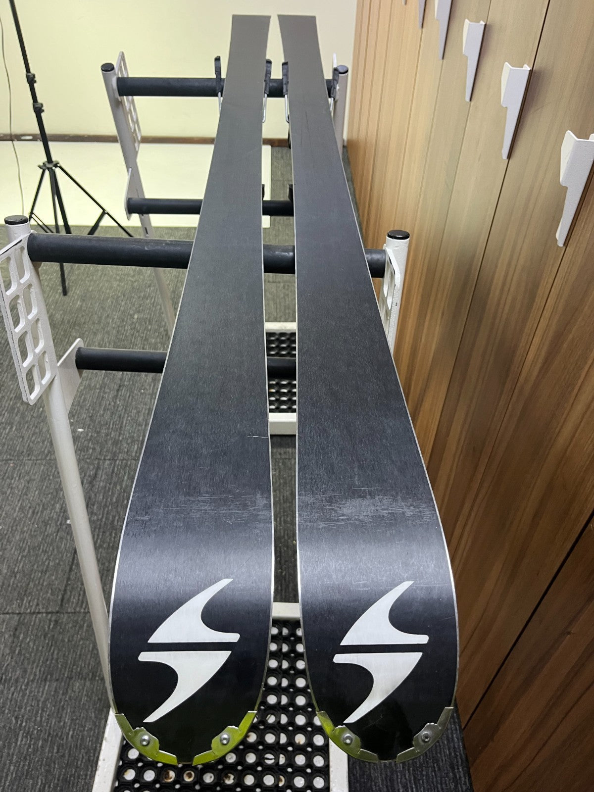 Blizzard Ultralight RT 167 cm Ski + Tyrolia ESR 10 Bindungen – Wintersportspaß