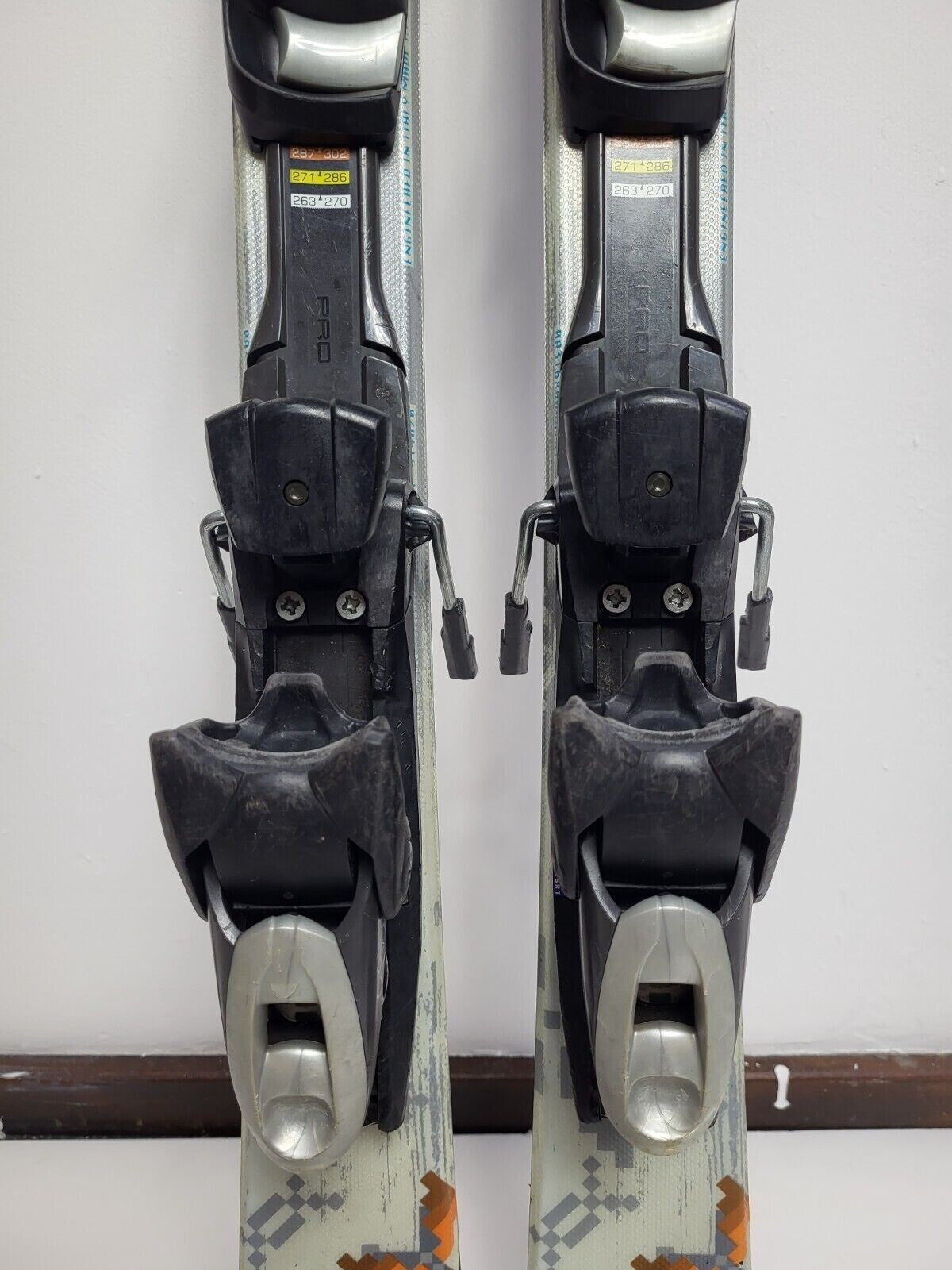 Nordica Cinnamon Gold 120 cm Ski + Elan ESP 7.5 Bindungen Sport Winter
