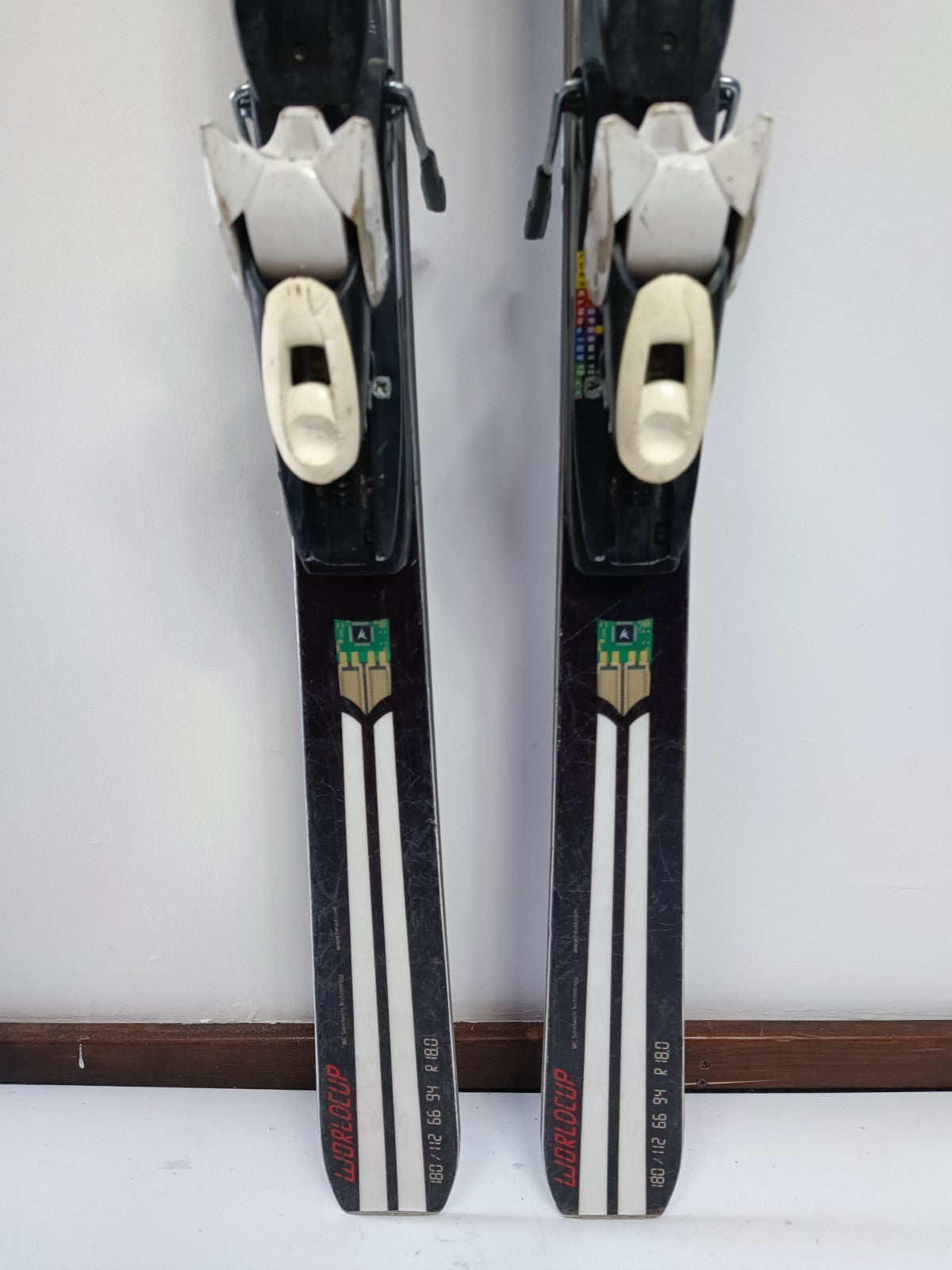 HEAD  World Cup i.Speed 180cm Ski + Tyrolia SP13 Bindings Winter Sport