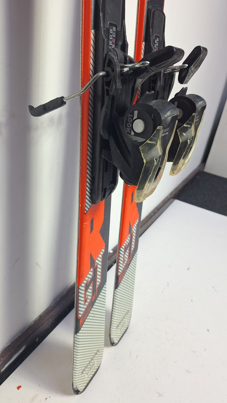 Rossignol REACT GT Carbon 156cm Ski + LOOK 10 Bindings Winter Adventure