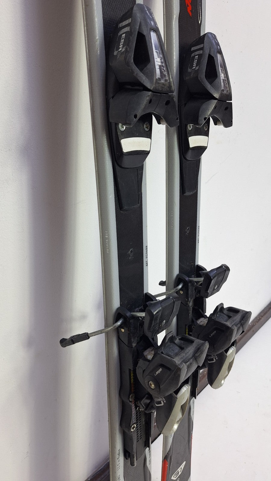 Nordica GT R EVO 144 cm Ski + Elan ESR 10 Bindungen Adventure Snow