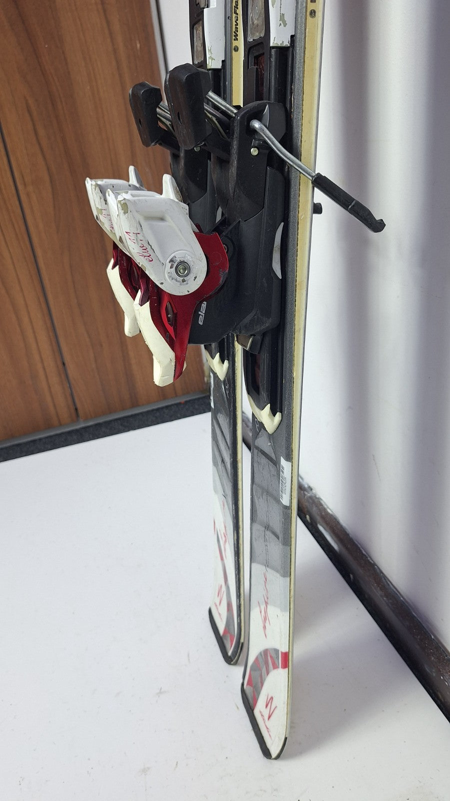 Elan Amphibio Inspire Fusion 152cm Ski + Elan 11  Bindings Winter