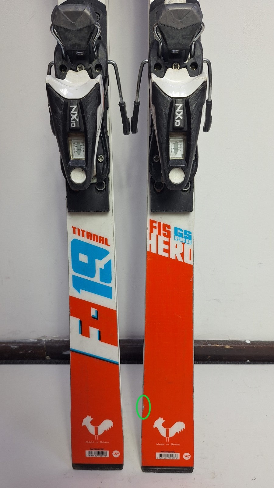 Ski Rossignol Hero FIS GS 165 cm + fixations Look NX10 Plaisir et sport hivernaux, neige