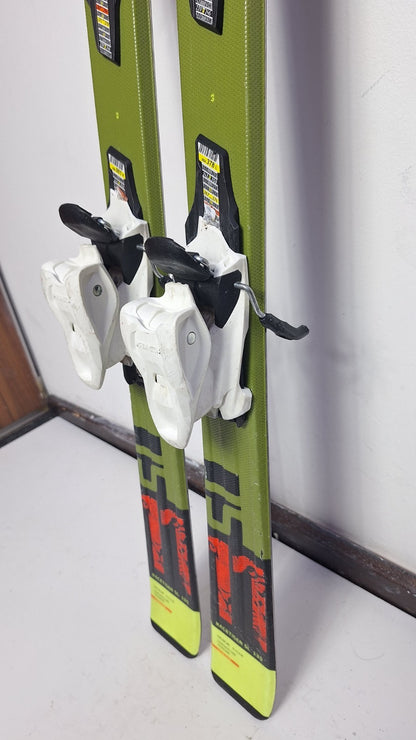 Völkl Racetiger 11 SL 130 cm Ski + Marker 7 Bindung Wintersport Schneespaß