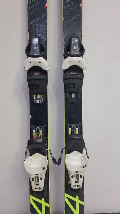Ski Fischer RC4 GS WC 140 cm + fixations Fischer RS9 Sports d’hiver
