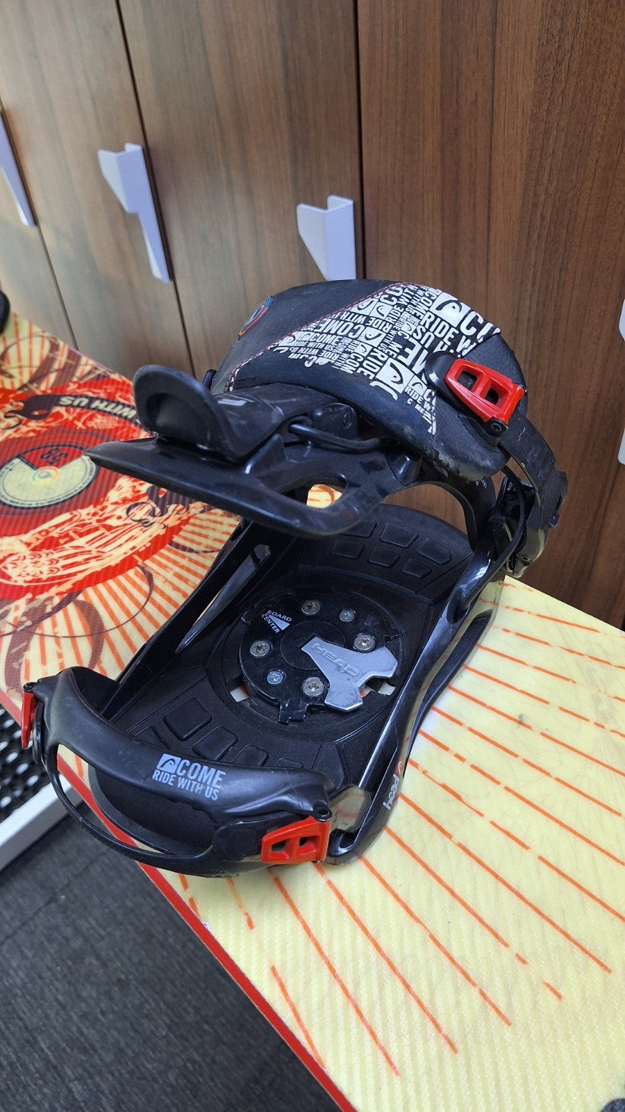Snowboard HEAD Rocka 4D 159 cm + fixations HEEAD M - plaisir des sports d’hiver