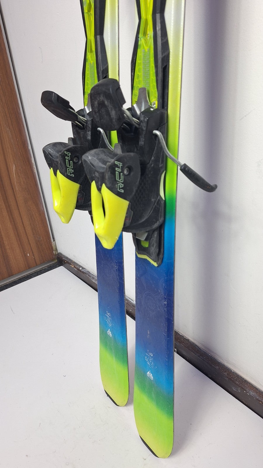 K2 LUV 75 149cm Ski + Fischer 11 Bindings Winter Adventure Winter