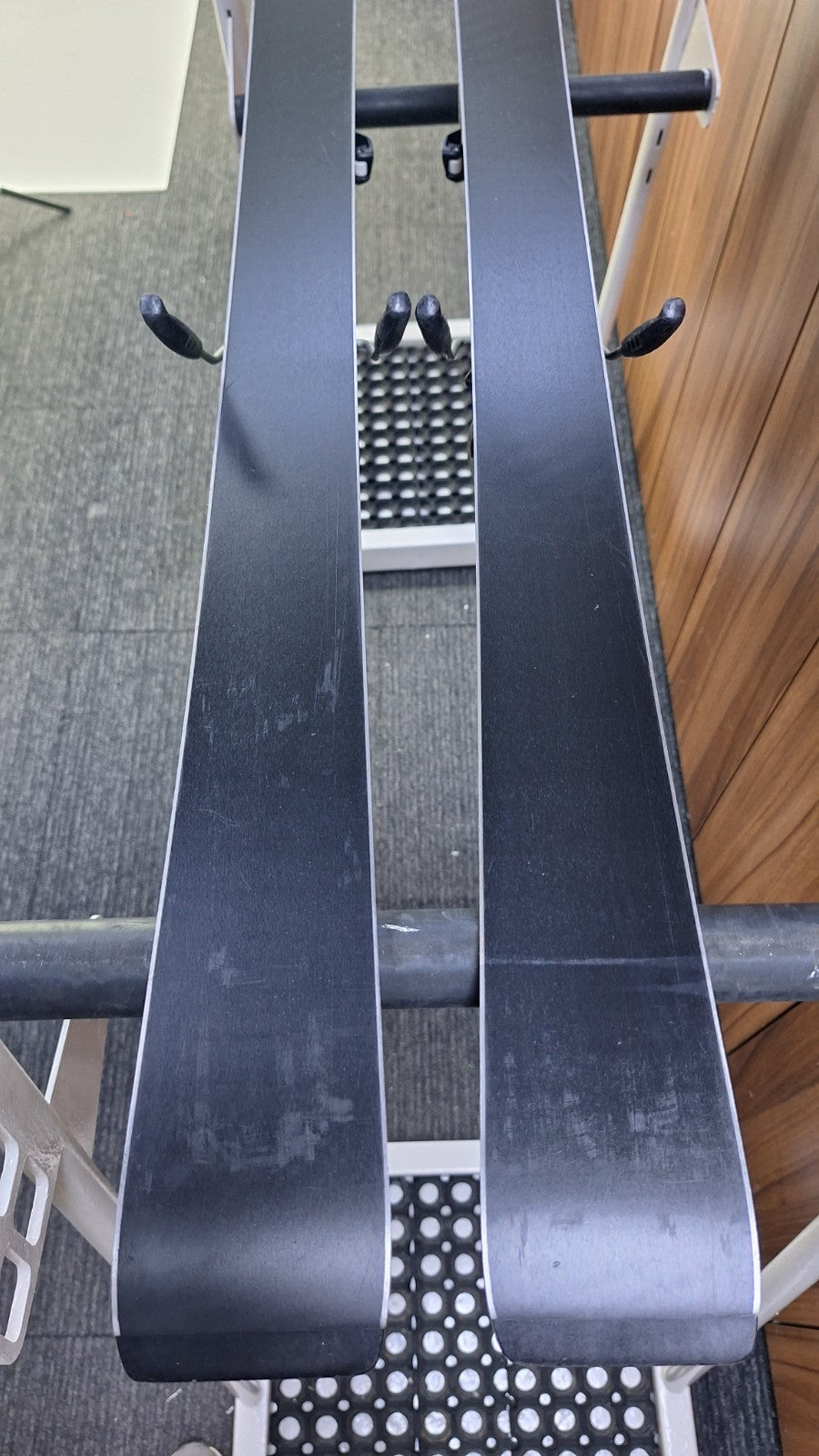 Fischer RC4 GS 133 cm Ski + Fischer 7.5 Bindungen Wintersport Schneespaß