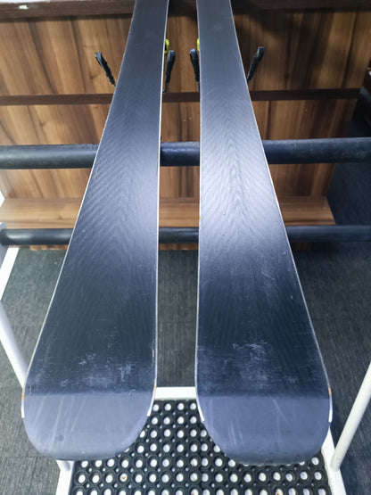 K2 AMP 80X 170 cm Ski + Marker 12 Bindungen Wintersport Schnee Outdoor Spaß