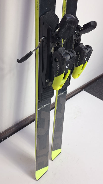 Fischer RC4 WC GS 165 cm Ski + HEAD Evo 9 Bindung Wintersport Schneespaß