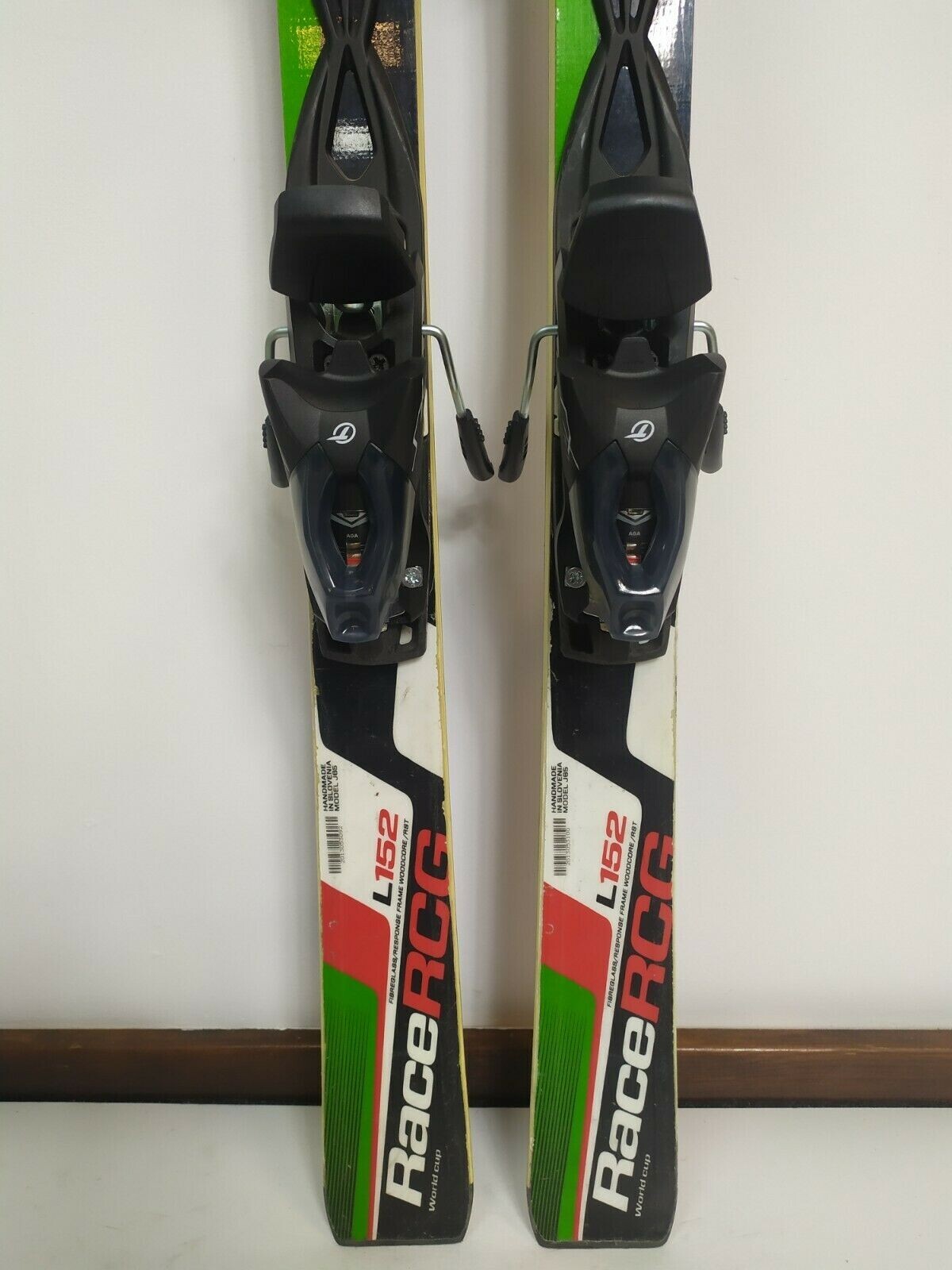 Elan Race RCG 152 cm Ski + NEUE Tyrolia SX10 Bindungen Winter Fun Snow BSL