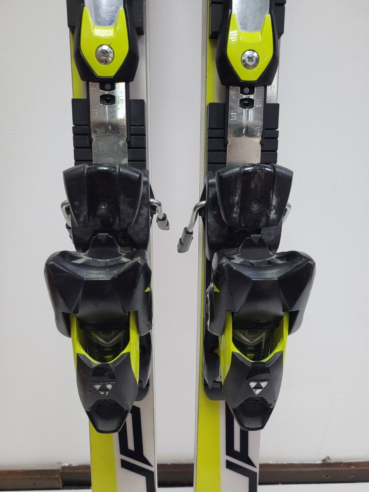 Fischer WC GS Aircarbon 195 cm Ski + Fischer 17 Bindungen Wintersport