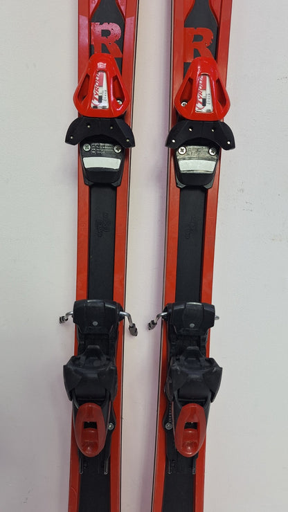 Ski Wedze Boost 300 arcHtec 163 cm + fixations Tyrolia SRM 10 Sport d’hiver sur neige