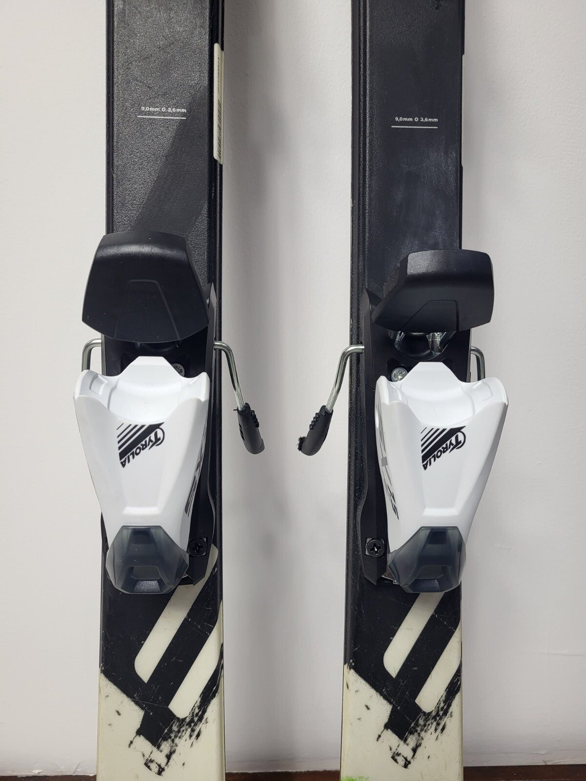 Elan Exar Pro 140 cm Ski + NEW Tyrolia 7.5 Bindings Sport Snow Winter Fun