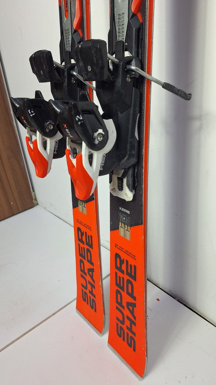 HEAD Supershape i.Rally  156cm Ski + Head PRX12  Bindings Winter Sport